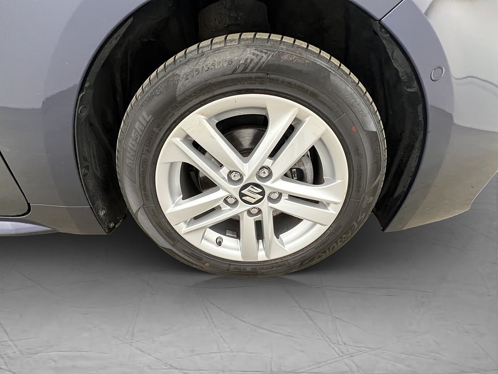 Vehicle Image 33