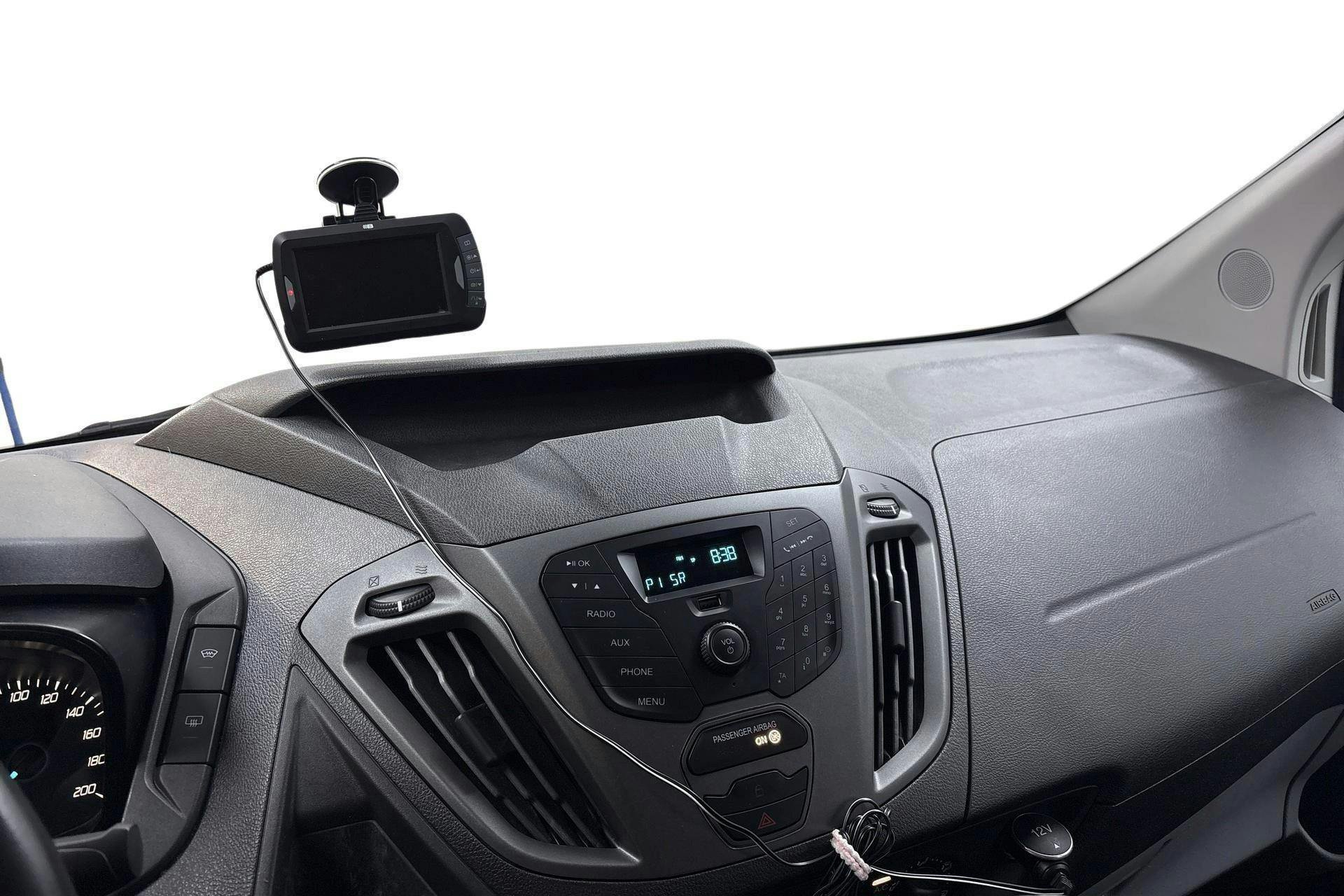 Vehicle Image 12