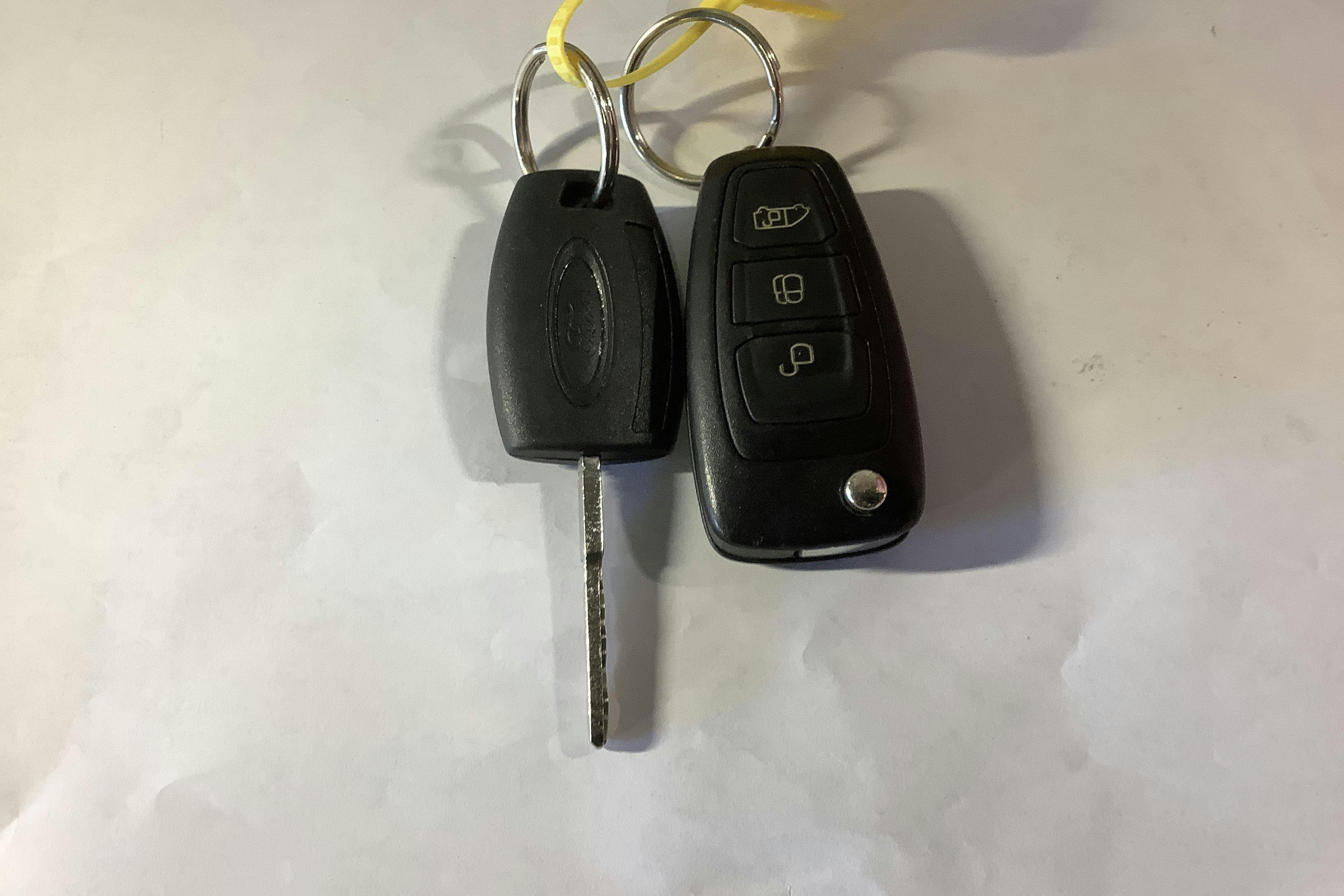 Vehicle Image 15