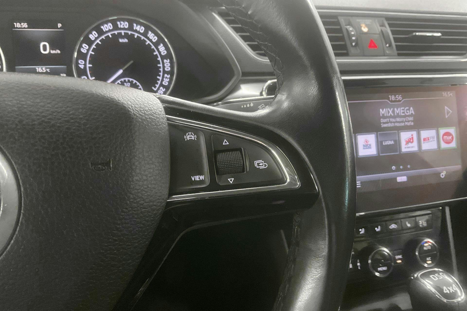 Vehicle Image 19