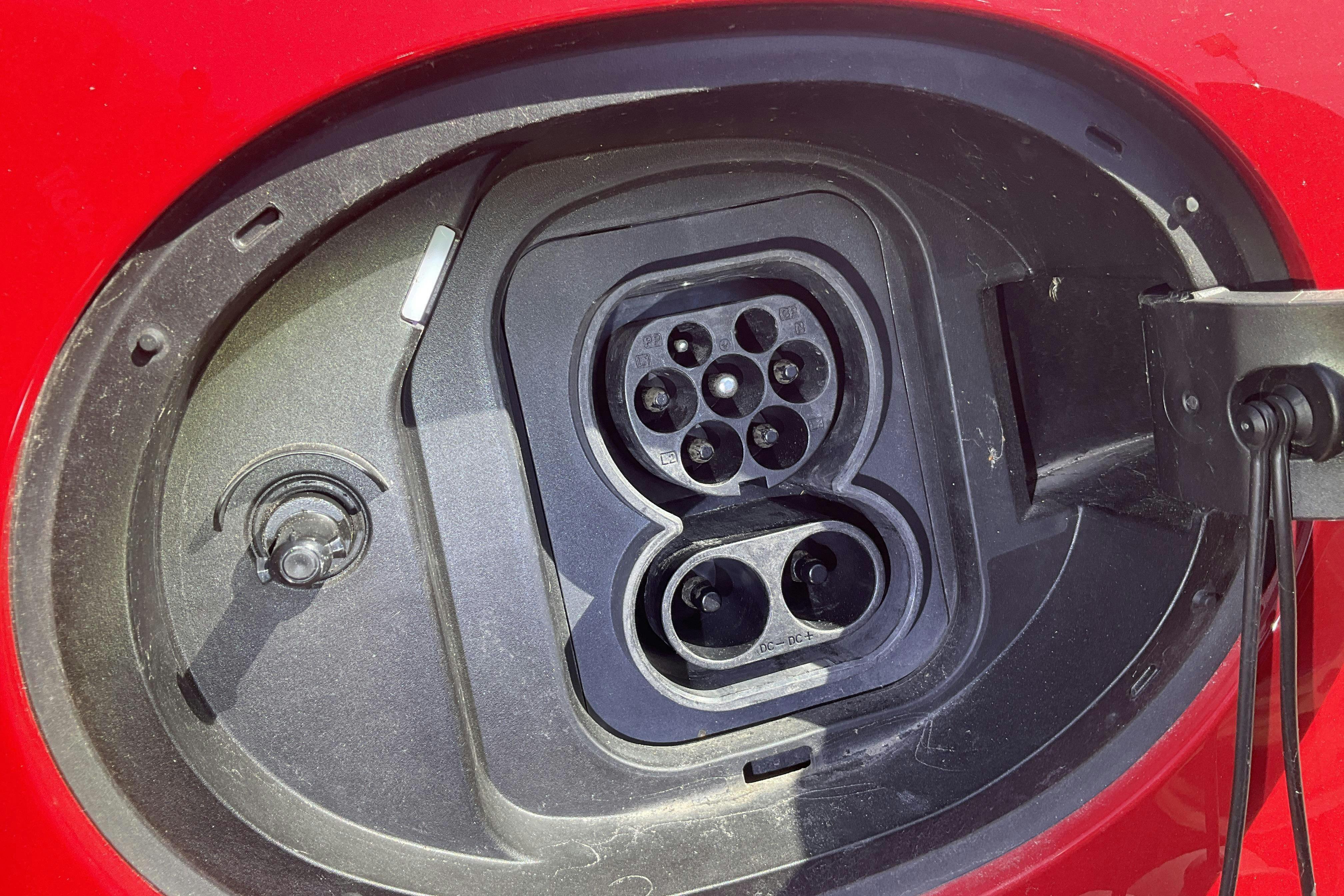 Vehicle Image 17
