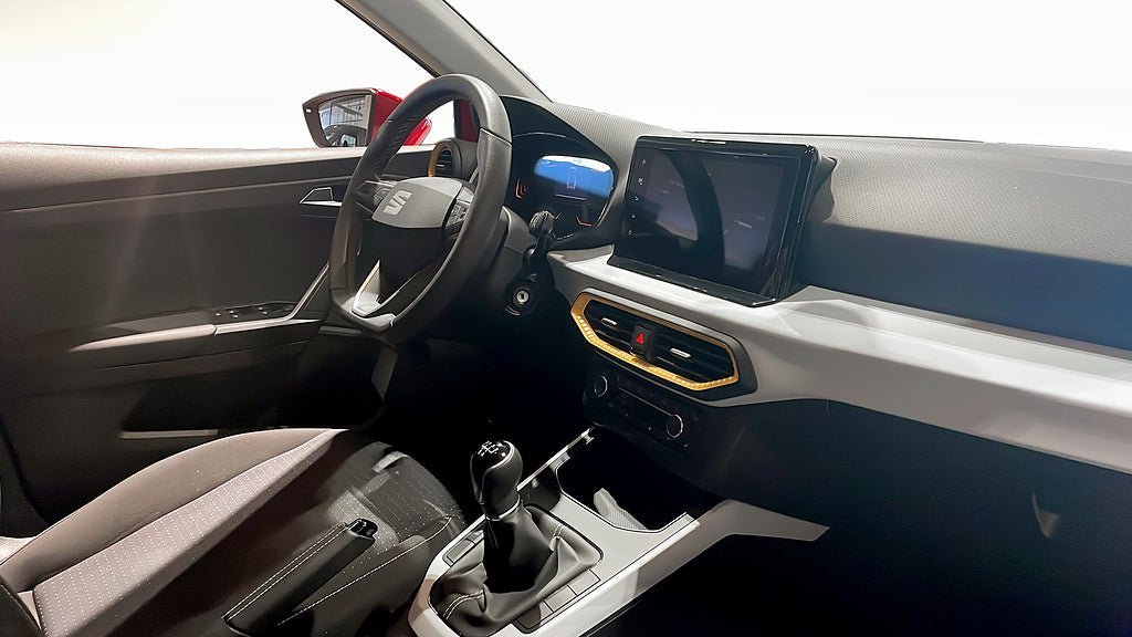 Vehicle Image 11