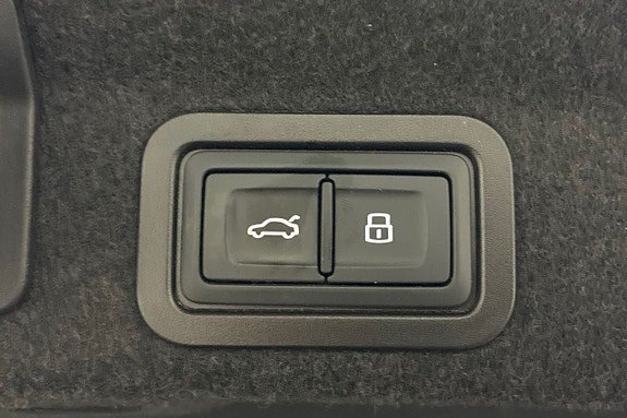 Vehicle Image 29