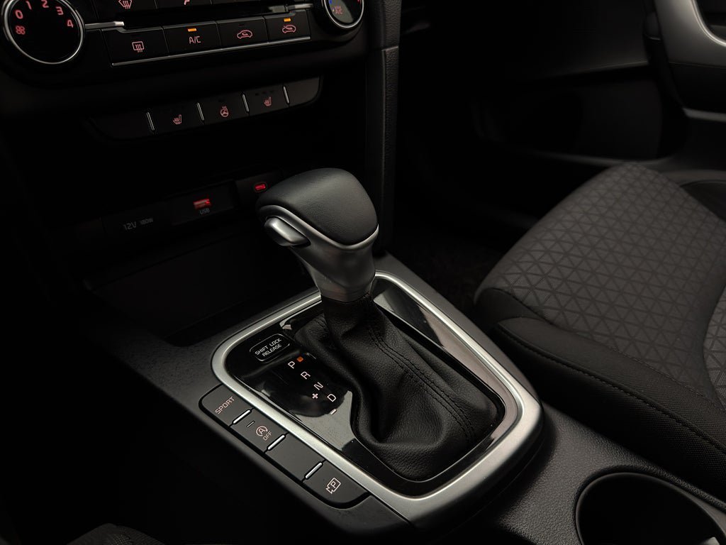 Vehicle Image 24