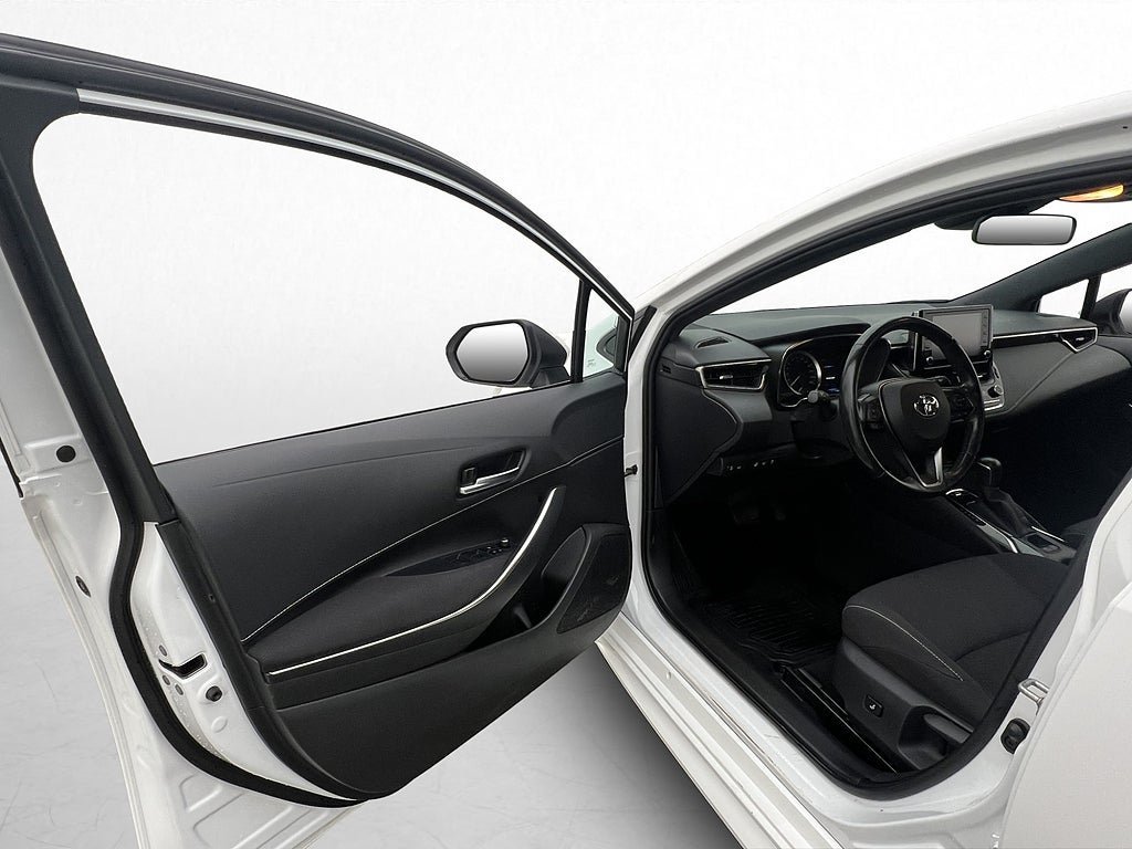 Vehicle Image 9