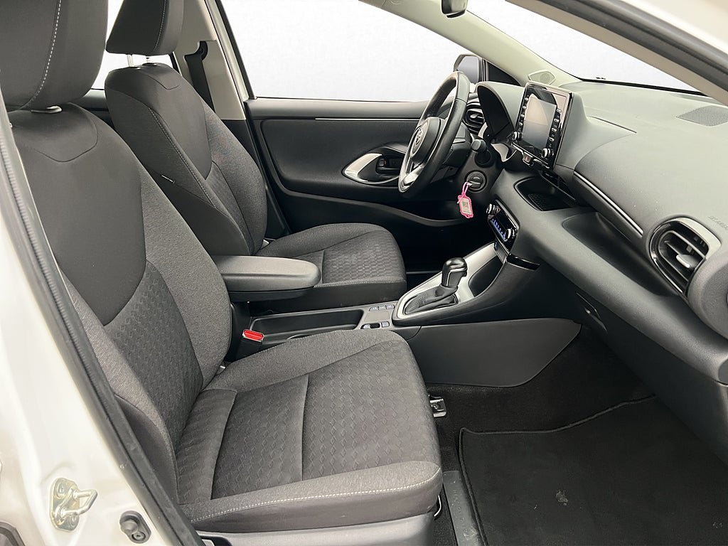 Vehicle Image 17
