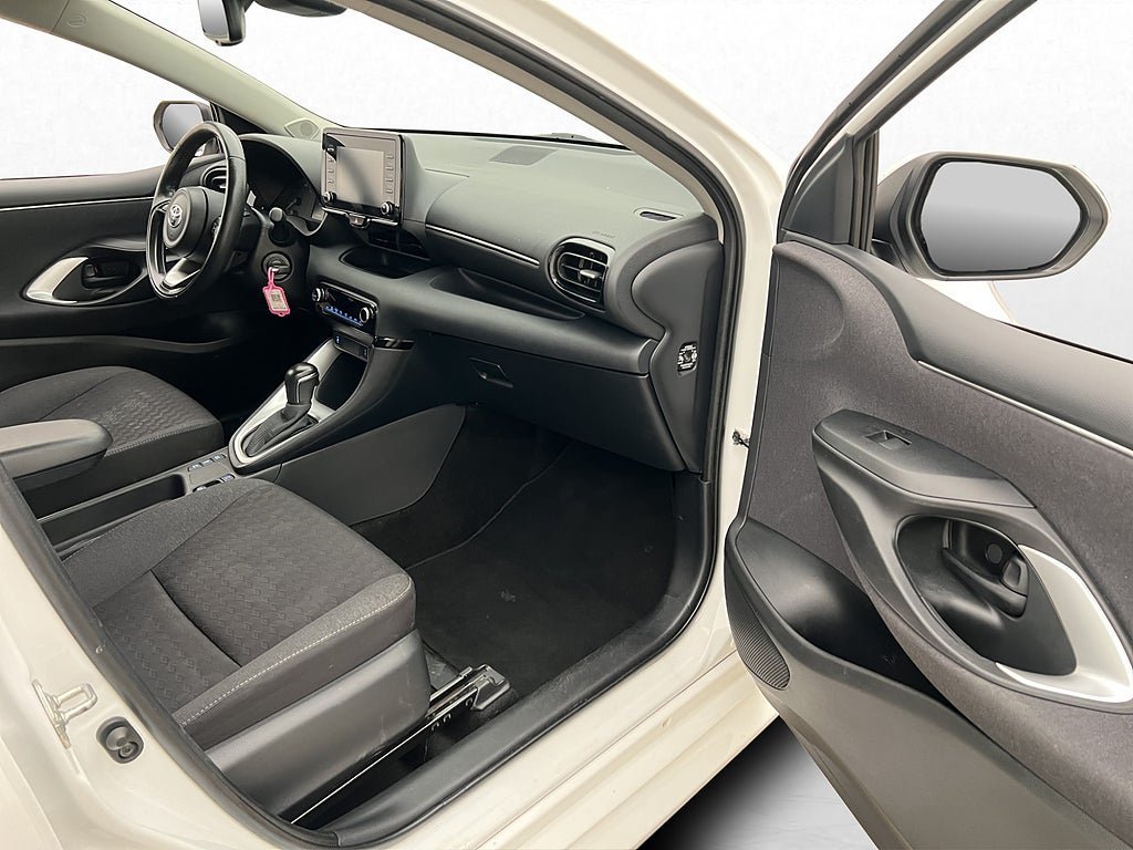 Vehicle Image 18