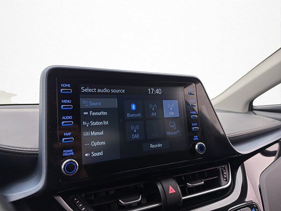 Vehicle Image 18
