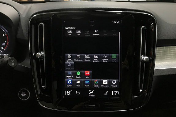 Vehicle Image 23