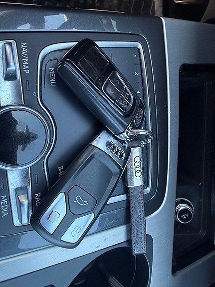 Vehicle Image 26