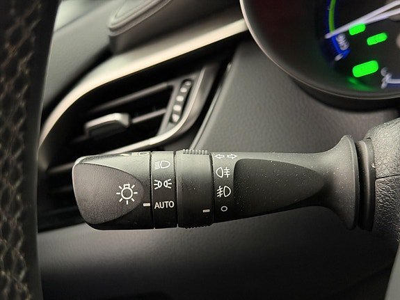 Vehicle Image 24