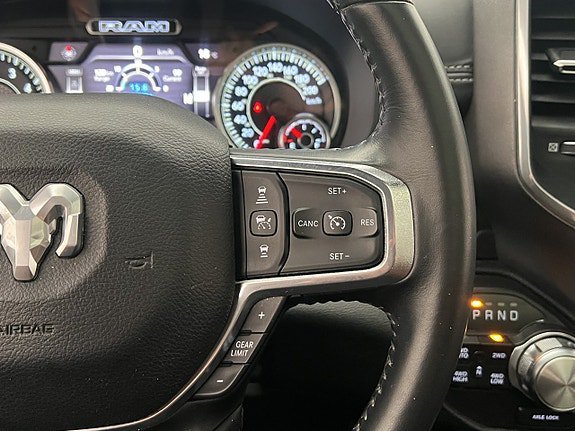 Vehicle Image 23