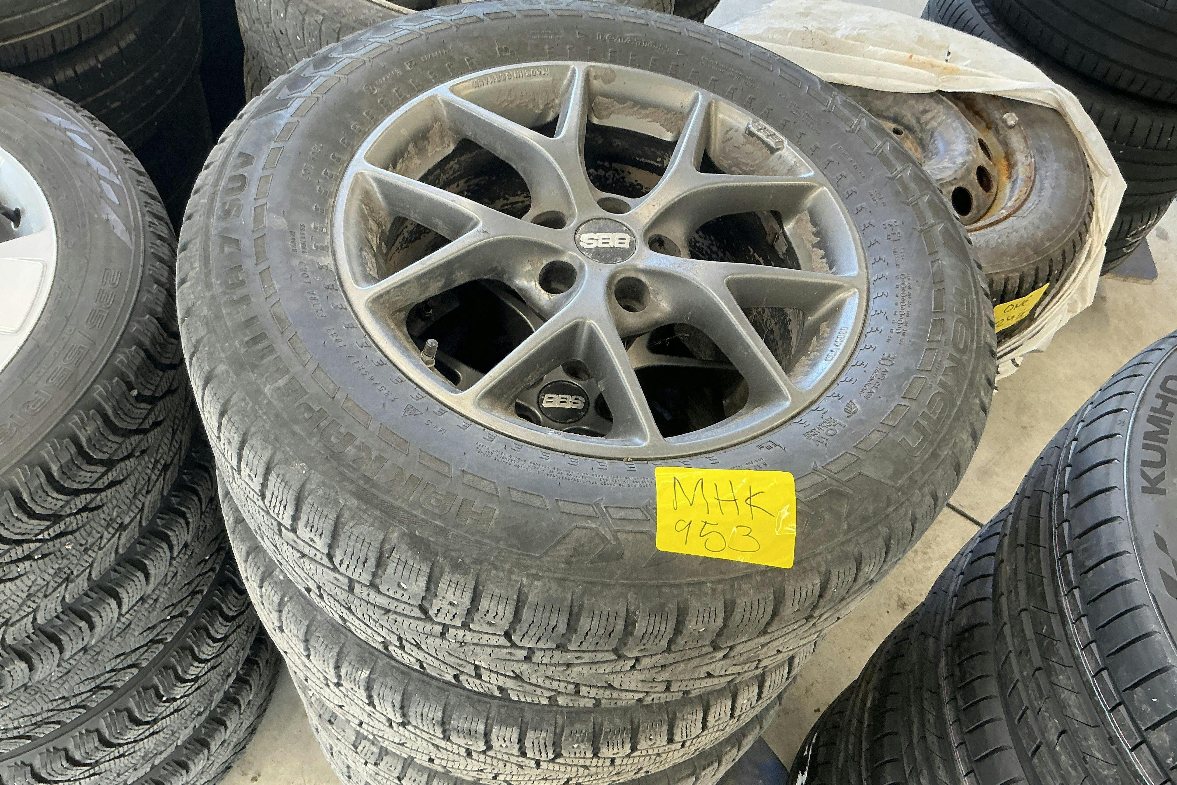 Vehicle Image 22