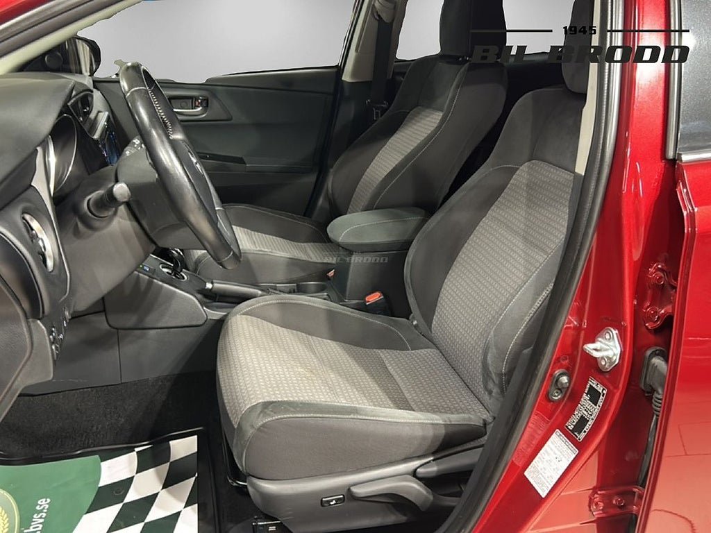 Vehicle Image 8