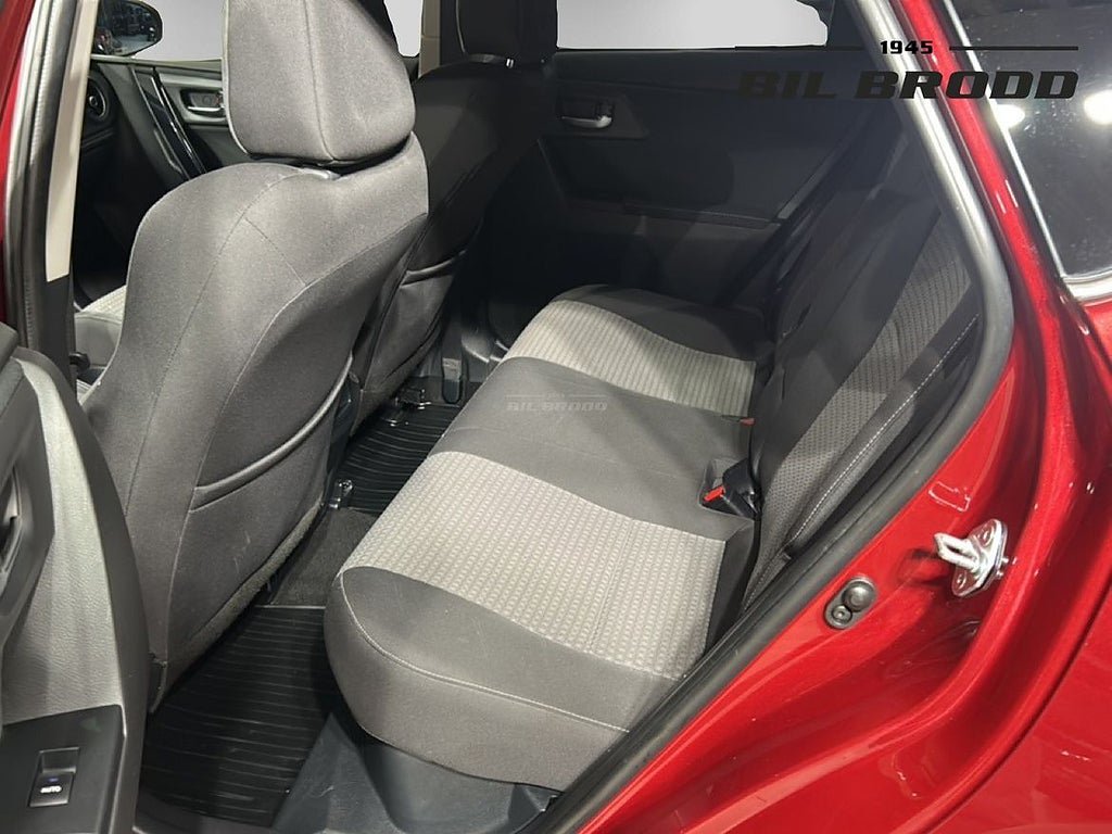 Vehicle Image 9