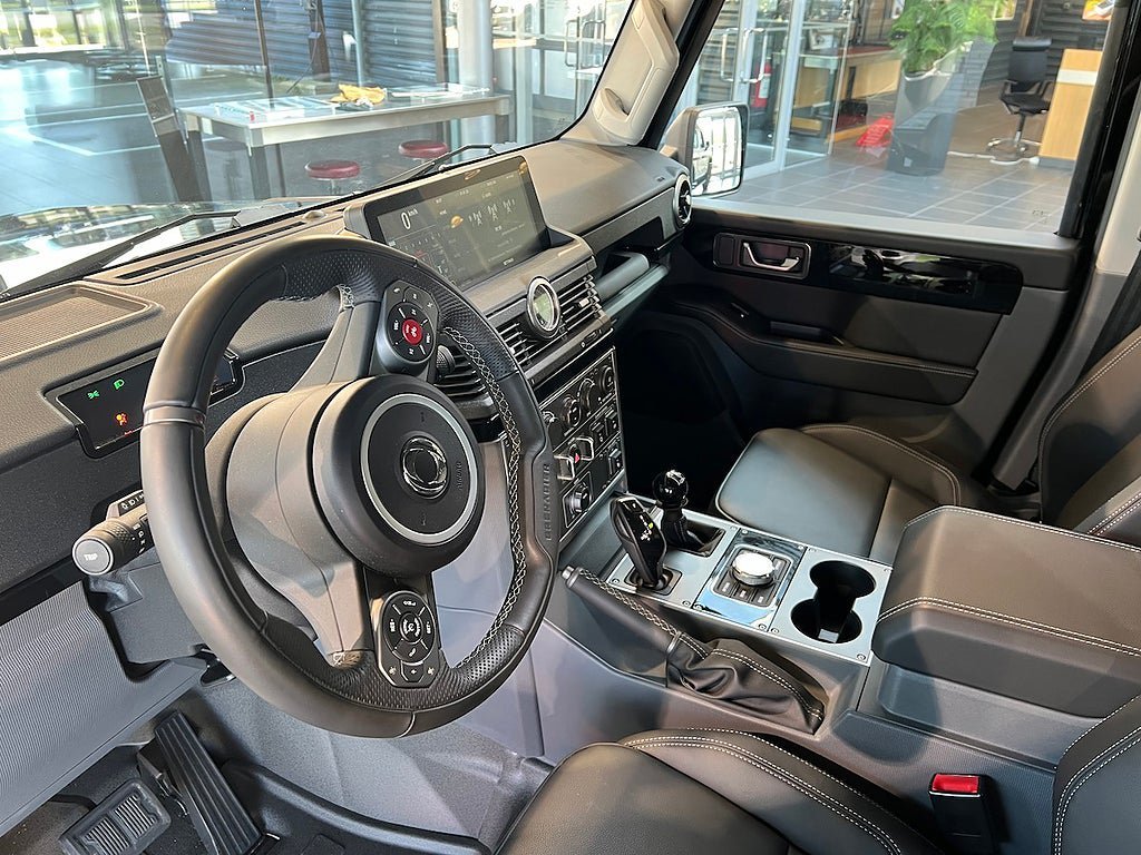 Vehicle Image 7