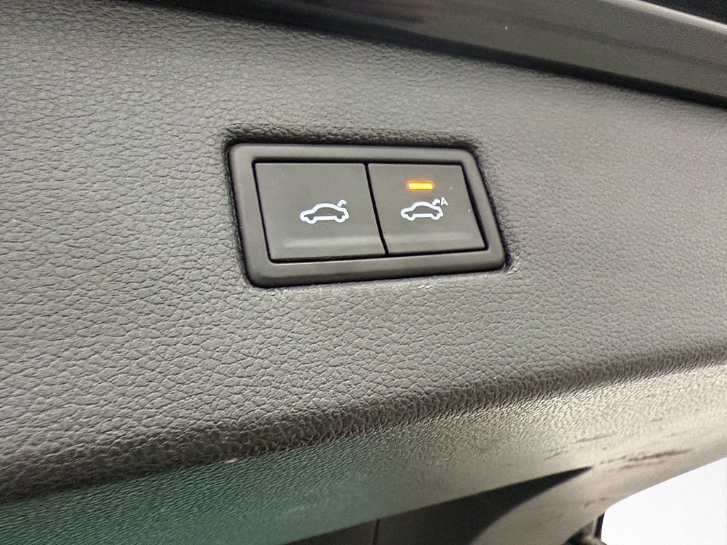 Vehicle Image 27