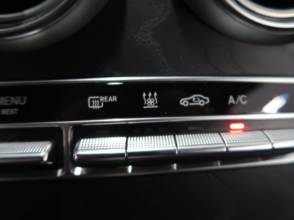 Vehicle Image 38