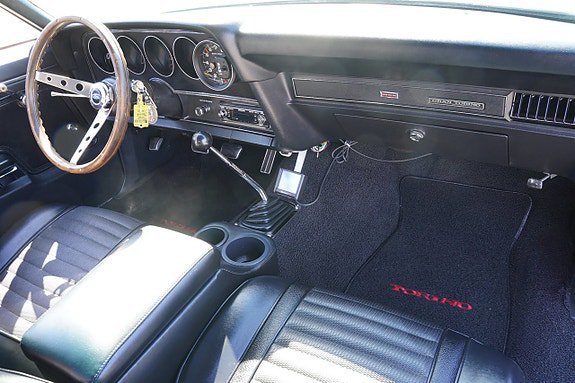 Vehicle Image 19