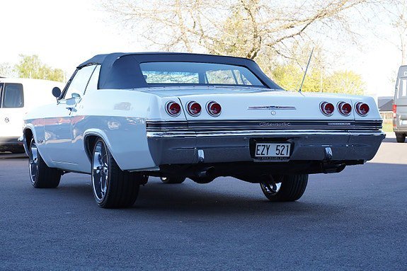 Vehicle Image 26
