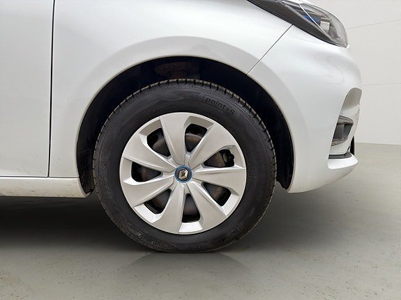 Vehicle Image 33