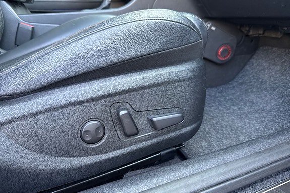 Vehicle Image 26