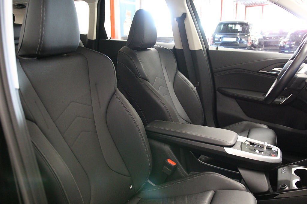 Vehicle Image 19