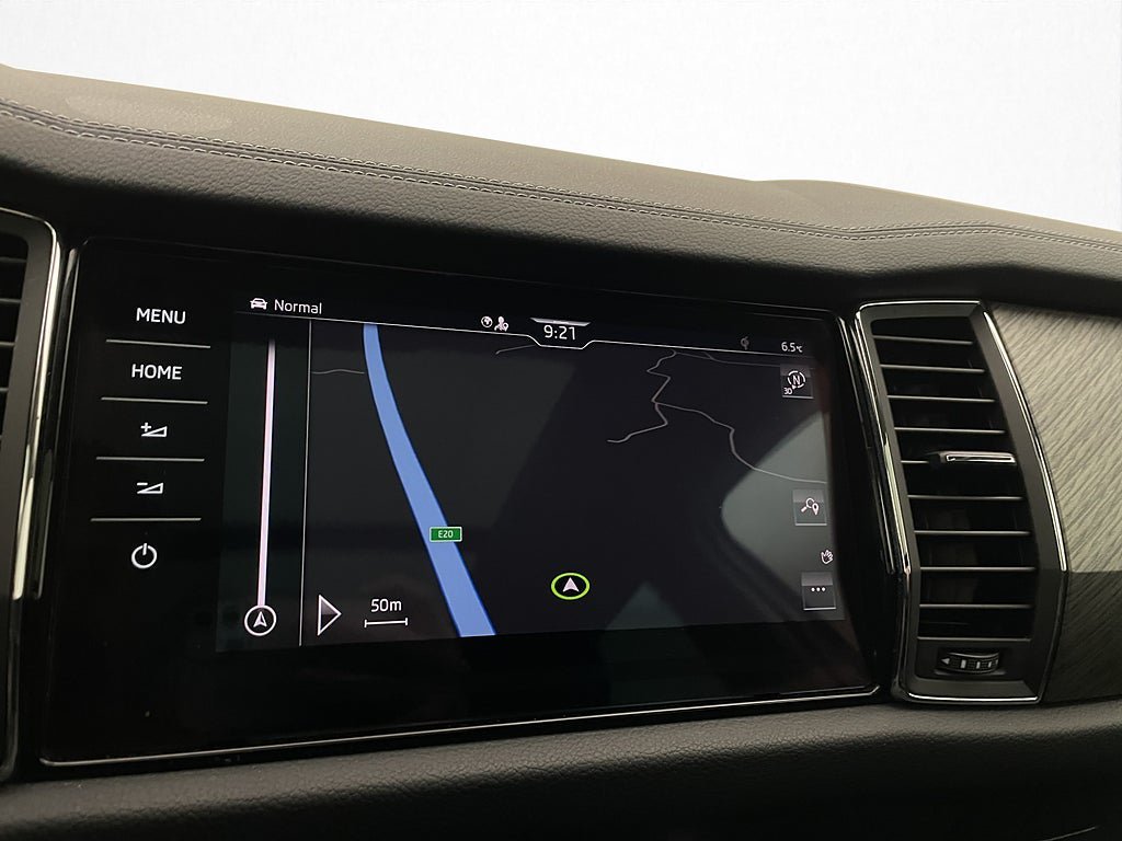 Vehicle Image 17