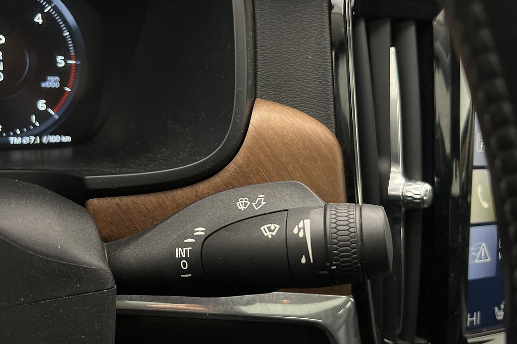 Vehicle Image 34