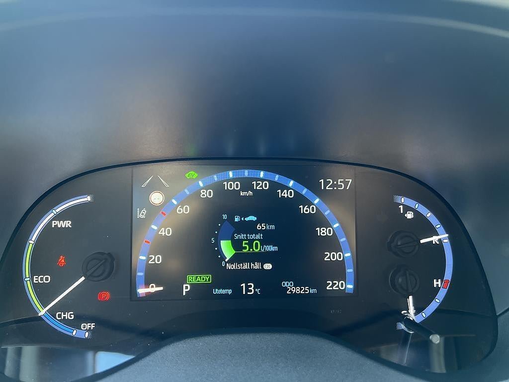 Vehicle Image 14
