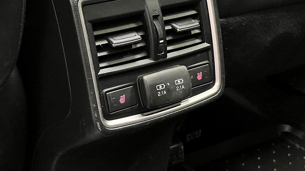 Vehicle Image 27