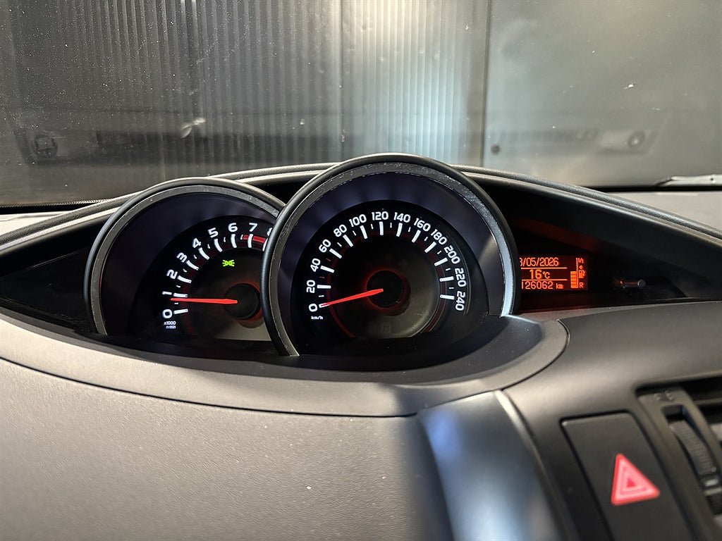 Vehicle Image 15