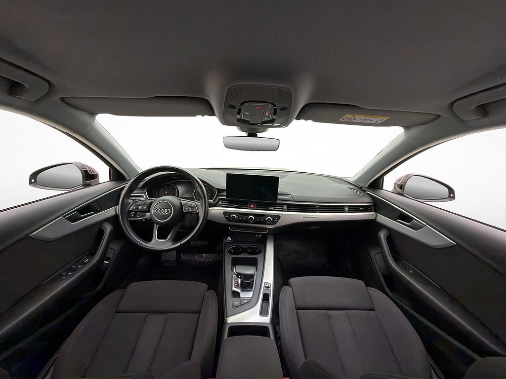 Vehicle Image 13