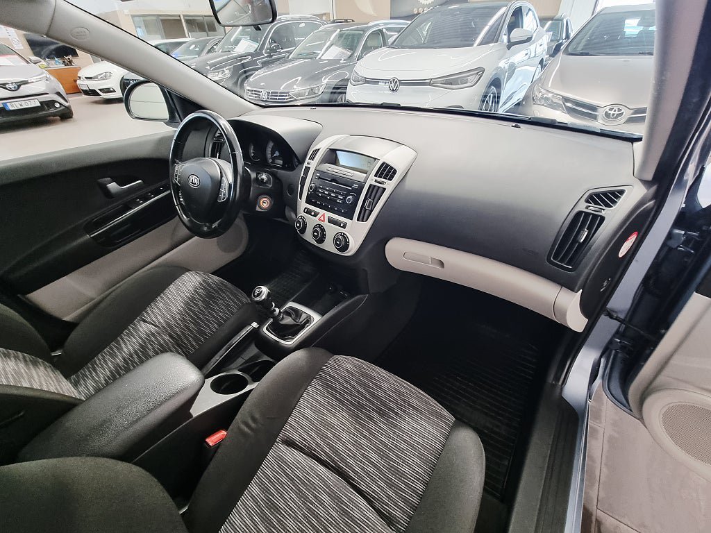 Vehicle Image 17