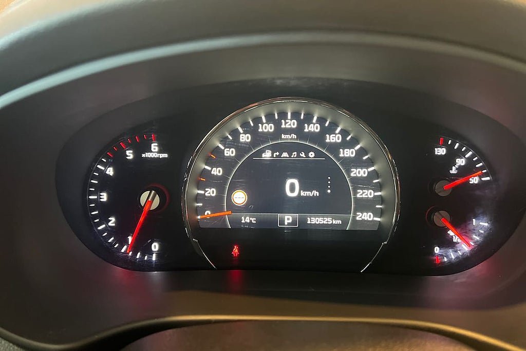 Vehicle Image 13