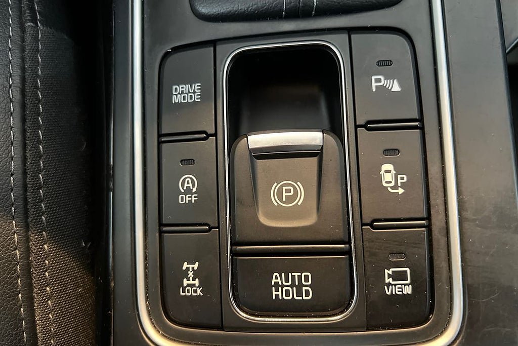 Vehicle Image 22
