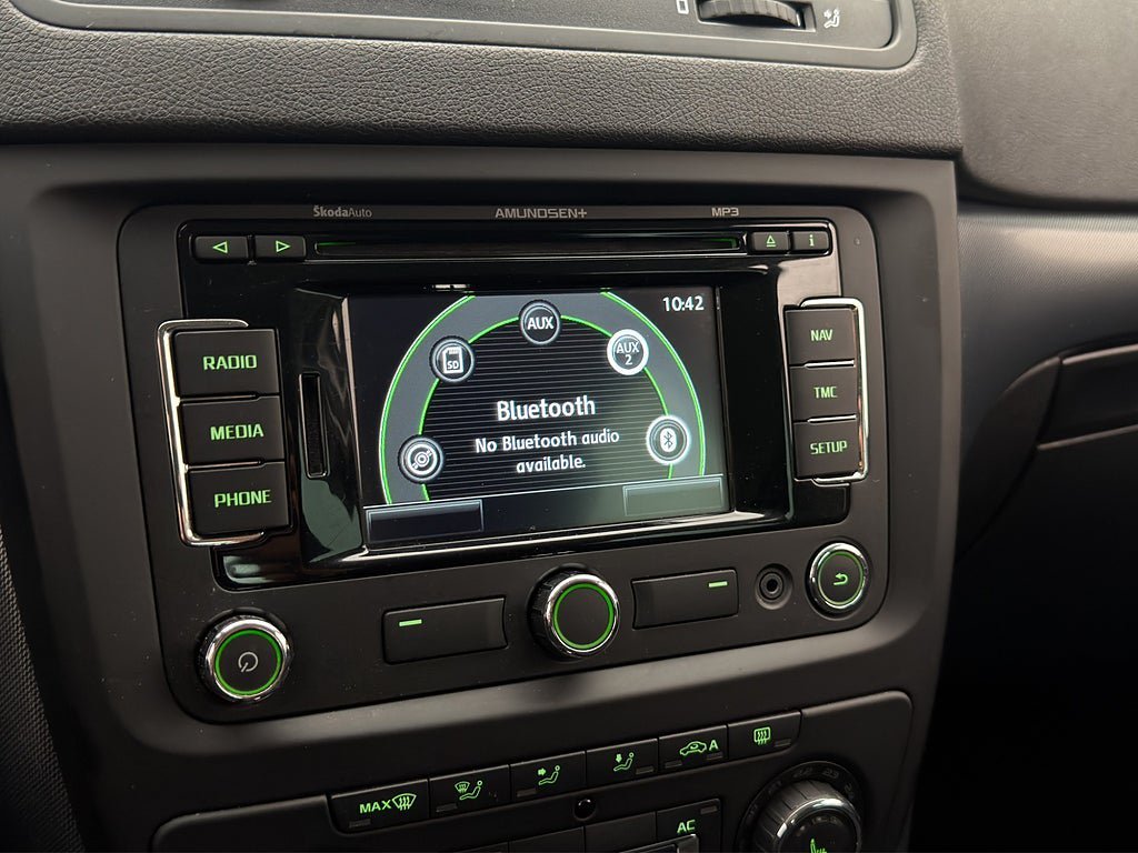Vehicle Image 23
