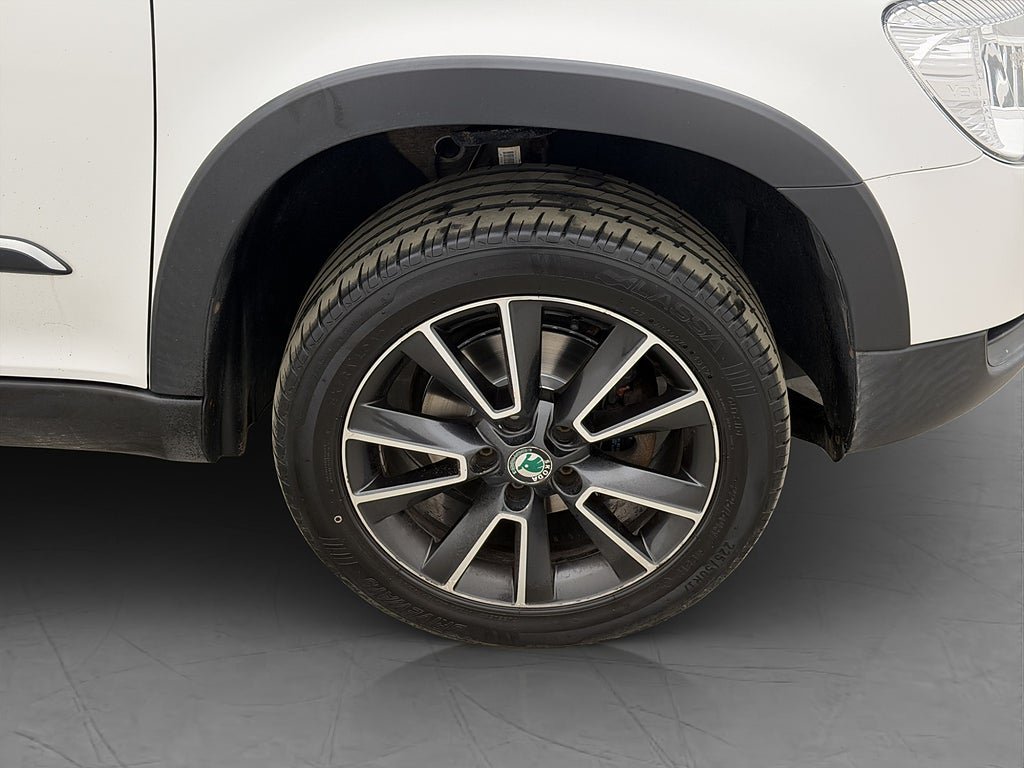 Vehicle Image 32