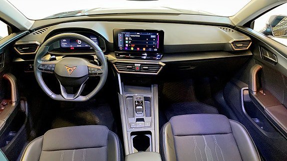 Vehicle Image 10