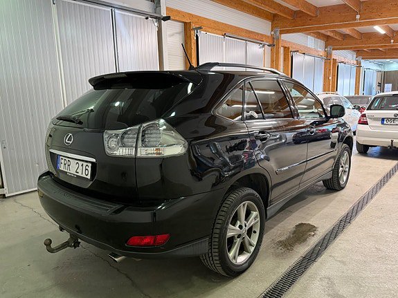 Vehicle Image 17