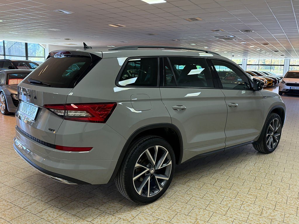 Vehicle Image 7