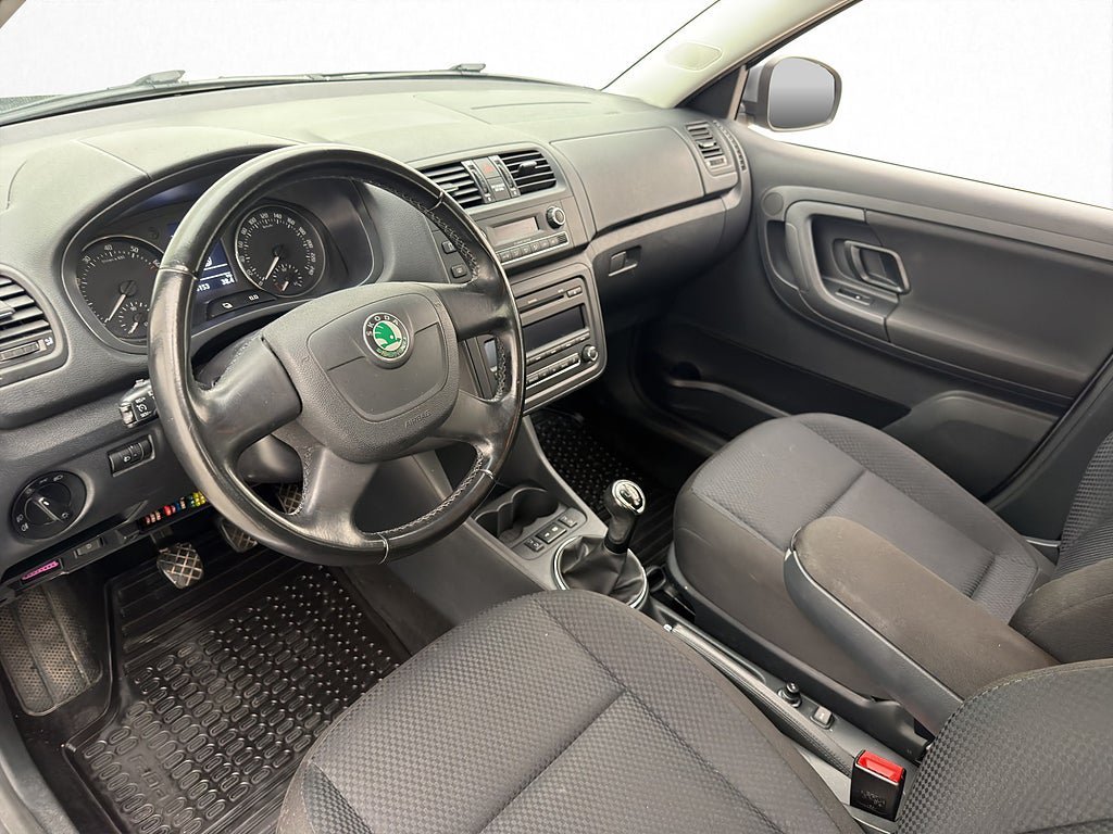 Vehicle Image 10