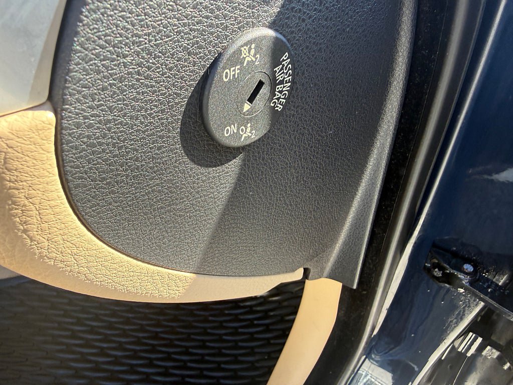 Vehicle Image 17