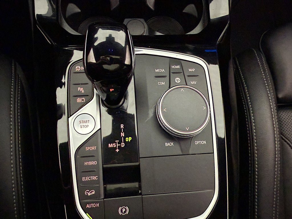 Vehicle Image 28