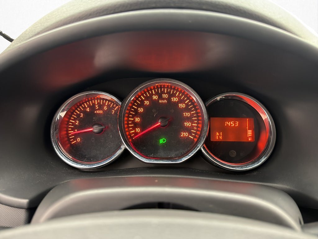 Vehicle Image 17