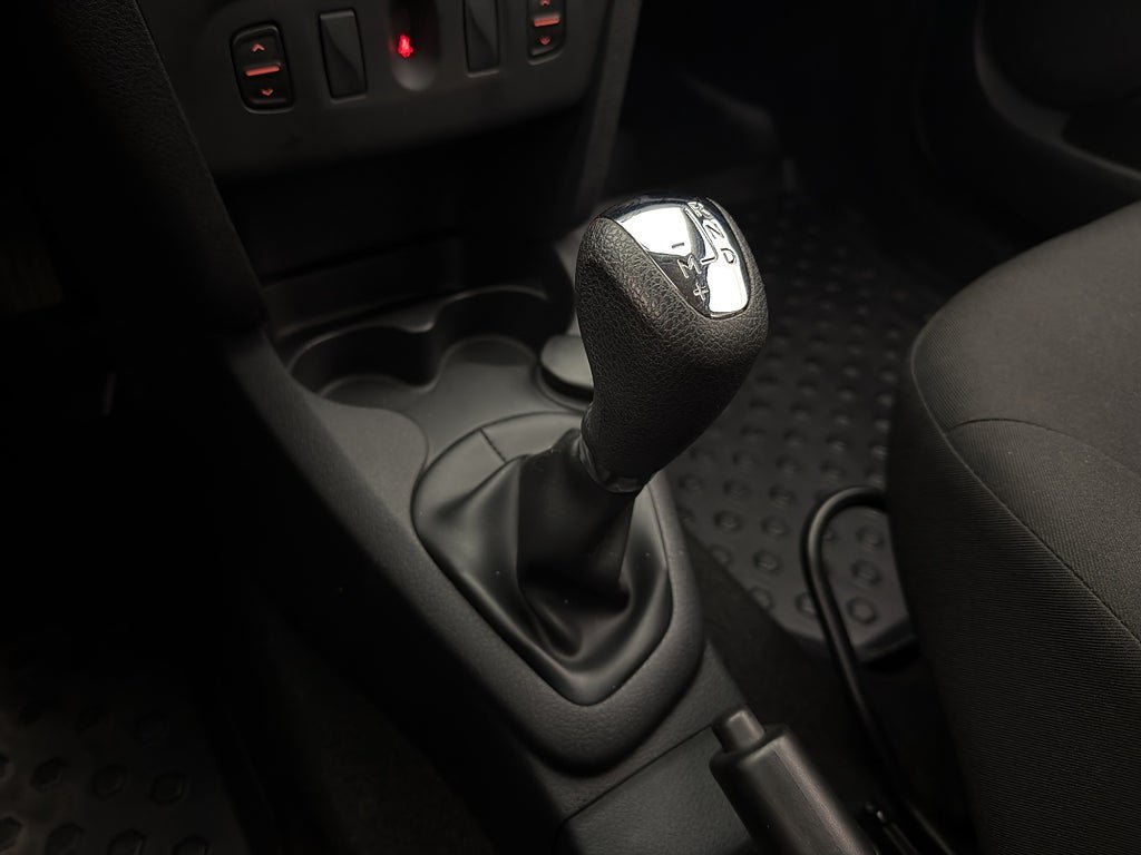 Vehicle Image 18