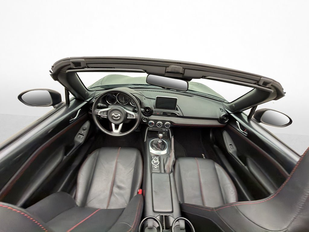 Vehicle Image 15