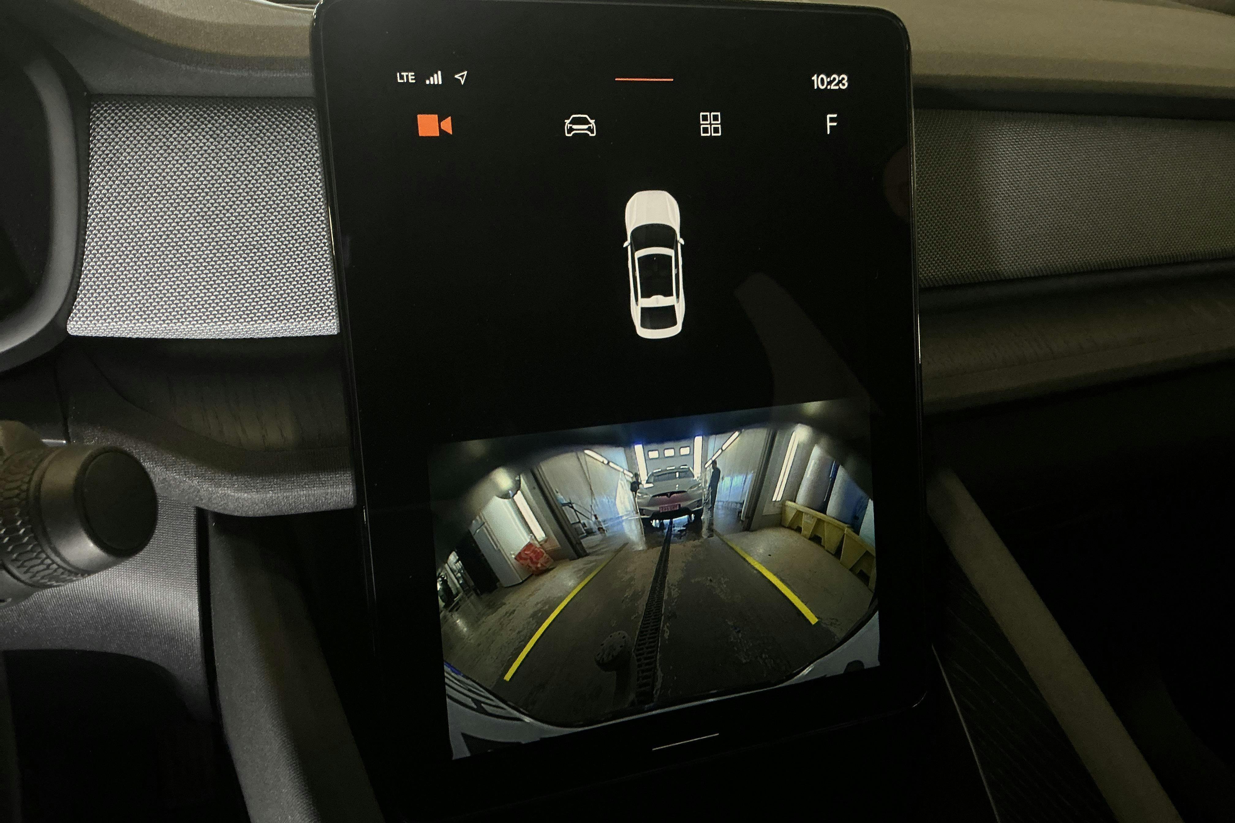 Vehicle Image 13