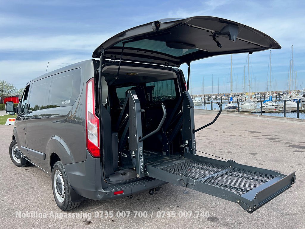 Vehicle Image 14