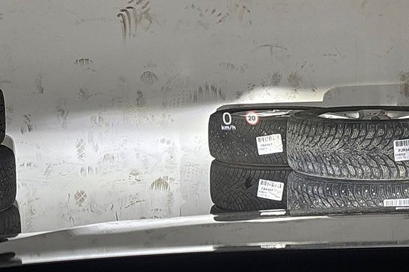 Vehicle Image 21